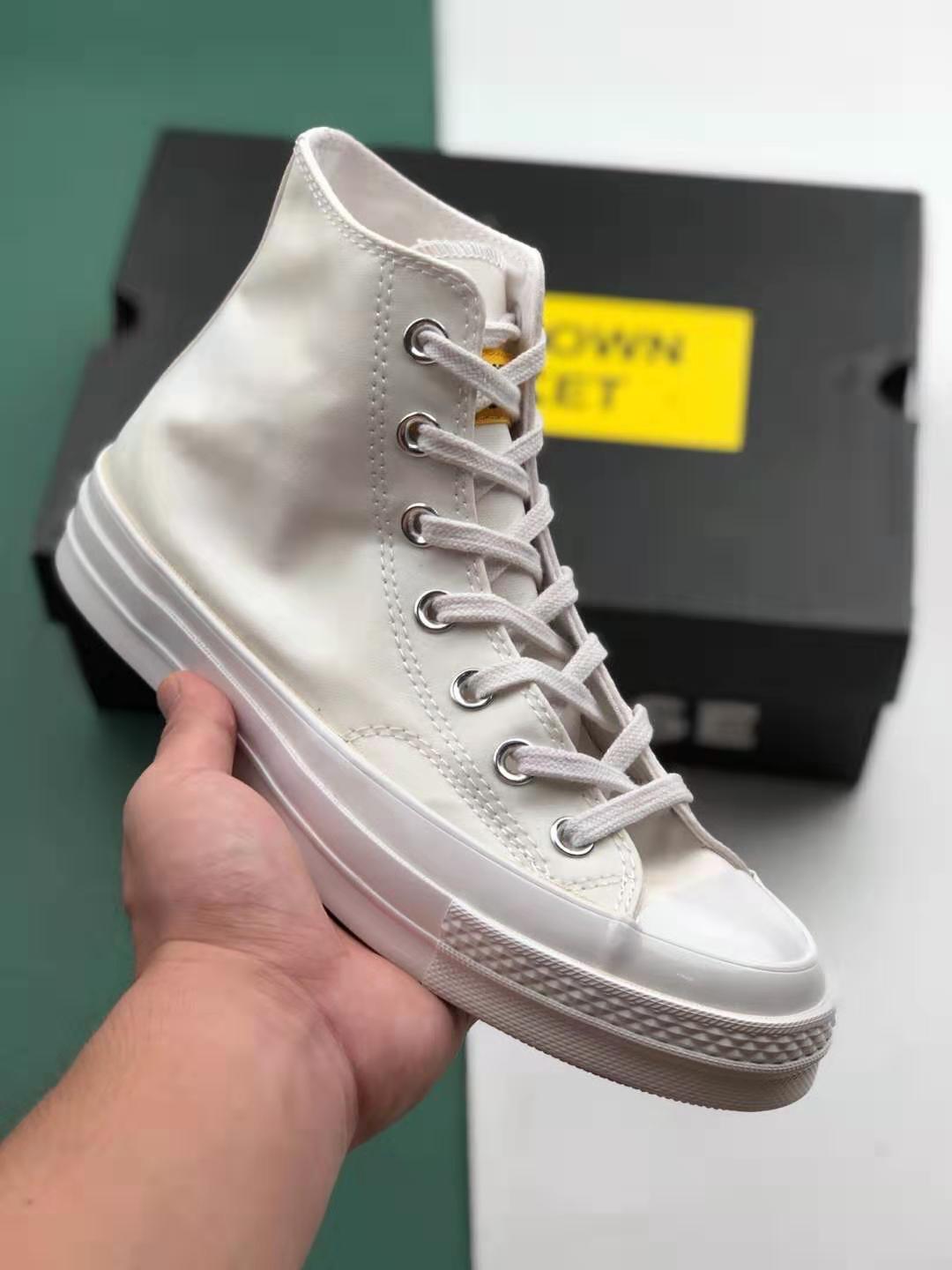Classic Style and Comfort: Converse Chuck Taylor All Star Cali High Top 165689C
